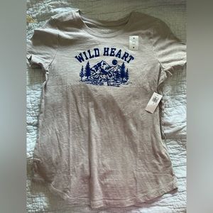 Old Navy, EveryWear tee, size woman’s small, NWT, never worn, perfect condition